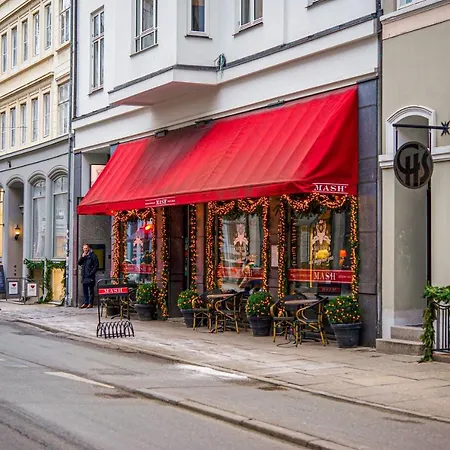 Sanders Main - Popular Two-bedroom Duplex Next To Magical Nyhavn * Copenhagen