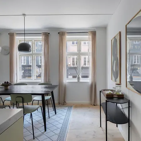 Sanders Main - Popular Two-bedroom Duplex Next To Magical Nyhavn København