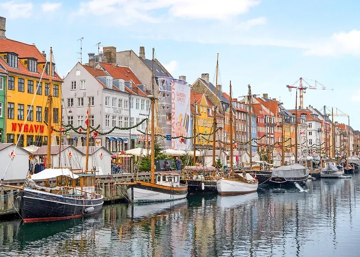 Main 1 - Cozy 2-bdr In Center Of Appartement