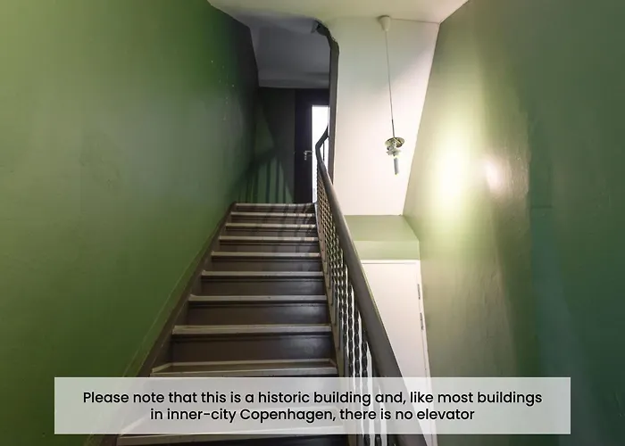 Main 1 - Cozy 2-bdr In Center Of *